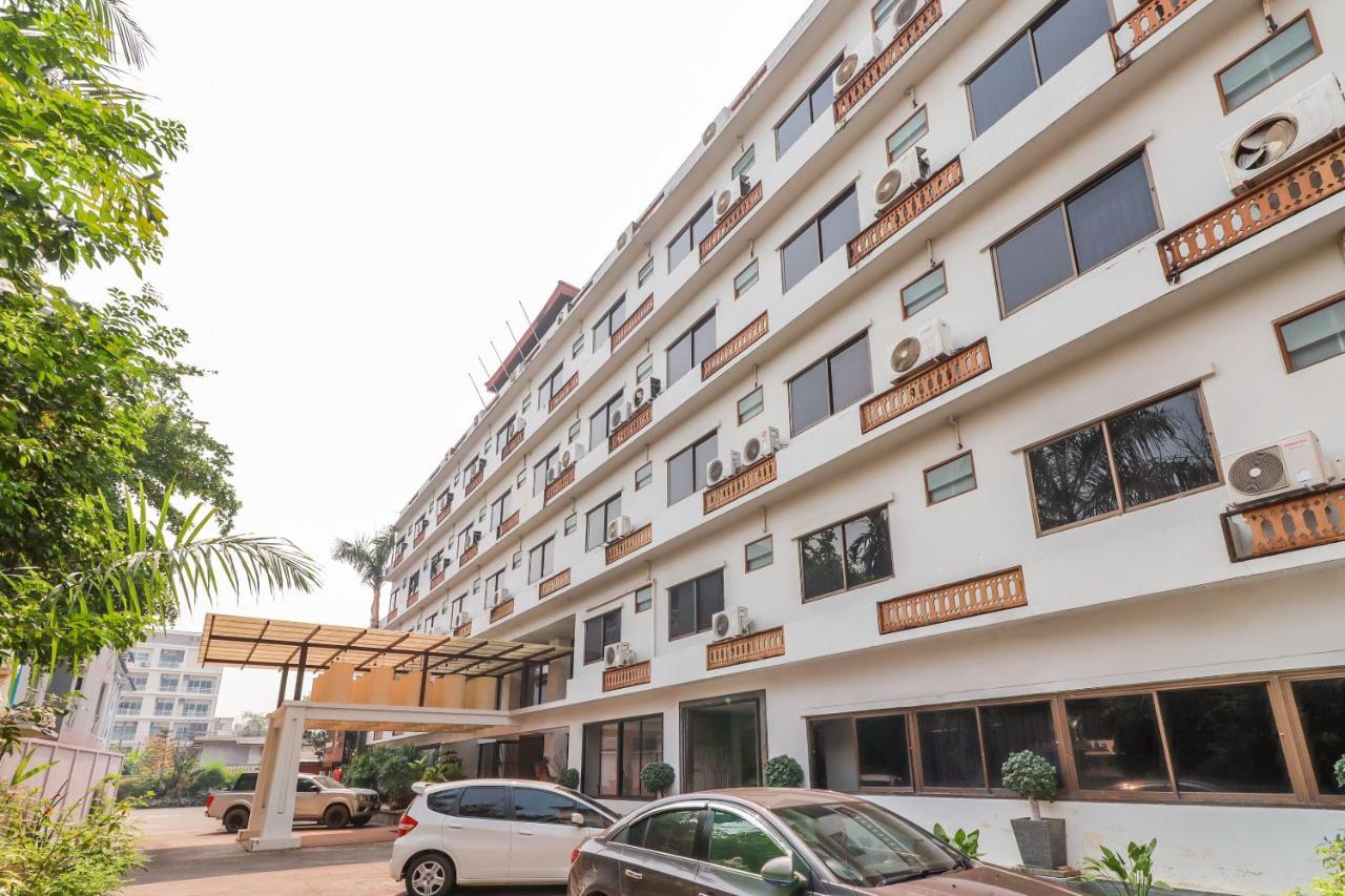 Oyo 807 Suan Dok Kaew Hotel Chiang Mai Exterior foto